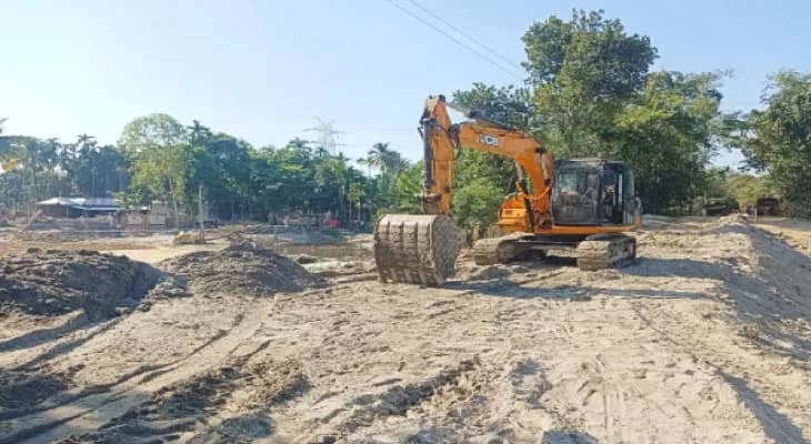 দুর্যোগে ক্ষতিগ্রস্ত বাঁধ মেরামত শুরু কেন্দ্রের বিরুদ্ধে সরব মানস ভুঁইয়া