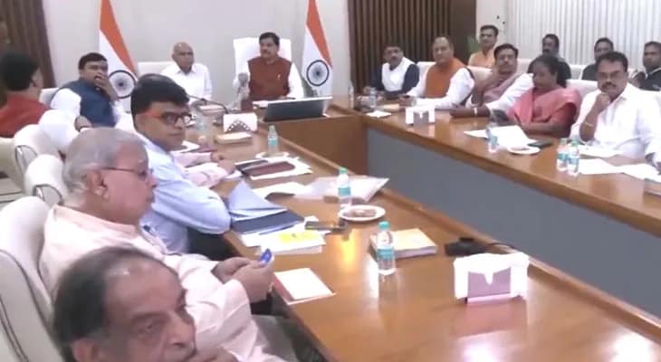 ভোপালে জরুরি বৈঠকে মধ্যপ্রদেশের মুখ্যমন্ত্রী মোহন যাদব