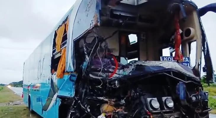 ওড়িশার জলেশ্বরে দুর্ঘটনার কবলে কলকাতাগামী যাত্রীবাহী বাস, মৃত ২, জখম ৯