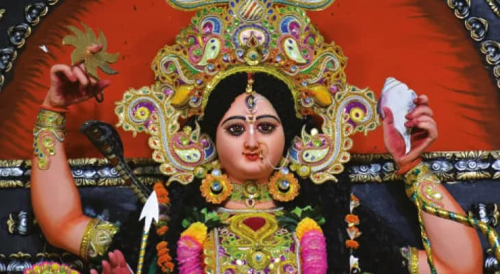 মা সারদার মাতা শ্যামাসুন্দরীদেবী প্রতিষ্ঠিত জগদ্ধাত্রী পুজোকে কেন্দ্র করে জয়রামবাটিতে ঢল নামে ভক্তের