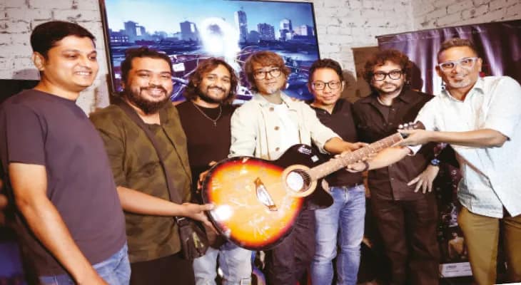 আকর্ষণীয় কনসার্ট