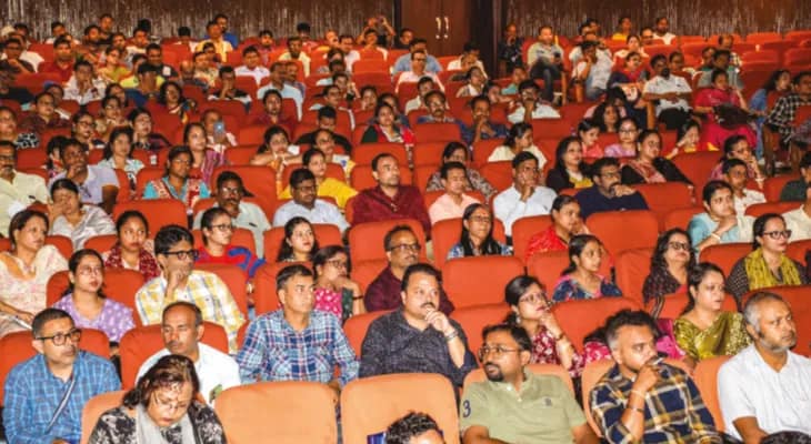 বিএলওদের প্রশ্নবাণে জেরবার আধিকারিকরা, গরহাজিরদের বিরুদ্ধে ব্যবস্থা নেওয়া হতে পারে