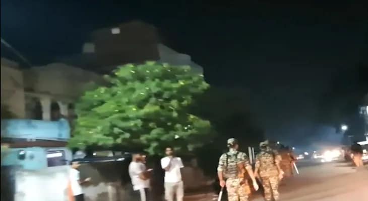 বিহারের মোকামায় রাত্রিকালীন পেট্রলিংয়ে নিরাপত্তা বাহিনী