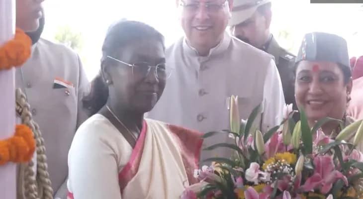 উত্তরাখণ্ডের বিধানসভায় পৌঁছলেন রাষ্ট্রপতি দ্রৌপদী মুর্মু