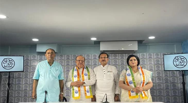 তৃণমূলে ফিরলেন রাজ্যের প্রাক্তন মন্ত্রী শোভন চট্টোপাধ্যায় ও বৈশাখী বন্দ্যোপাধ্যায়