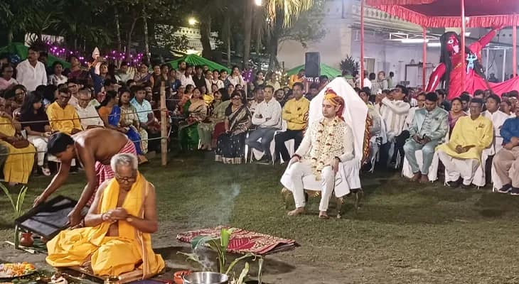 কোচবিহারে মহারাজাদের চালু করা রাসযাত্রার পুজো শুরু