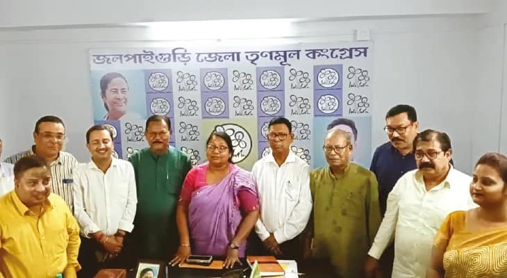 অপসারিত পাপিয়া, জলপাইগুড়ির নয়া চেয়ারম্যান সৈকত, ময়নাগুড়িতেও বদল