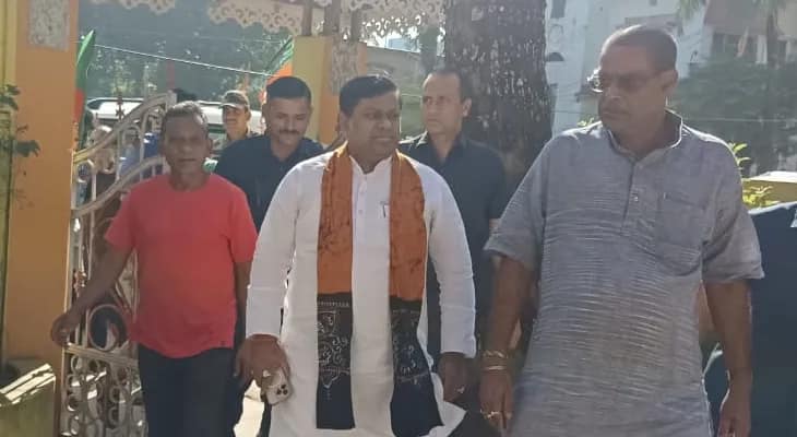 যেসব বিএলও বাড়ি বাড়ি না গিয়ে কোথাও বসে ইনিউমারেশন ফর্ম বিলি করছেন, তাঁদের চিহ্নিত করে কমিশনে অভিযোগ জানাবে বিজেপি, জলপাইগুড়িতে বললেন কেন্দ্রীয় প্রতিমন্ত্রী সুকান্ত মজুমদার