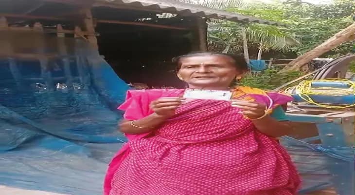 সিএএতে নাগরিকত্বের আবেদন বহু বাসিন্দার, মতুয়া কার্ড ৫০০ টাকা! কাঠগড়ায় বিজেপি