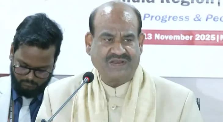 নাগাল্যান্ডের কোহিমায় সভায় বক্তব্য রাখছেন লোকসভার স্পিকার ওম বিড়লা