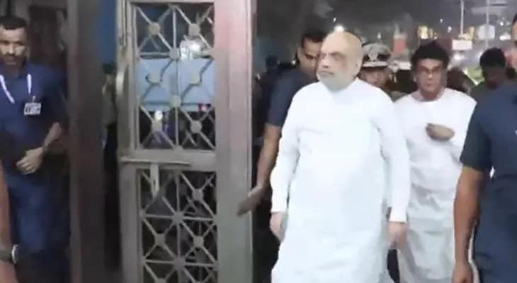 দিল্লি বিস্ফোরণ: আহতদের দেখতে লোকনায়ক হাসপাতালে কেন্দ্রীয় স্বরাষ্ট্রমন্ত্রী অমিত শাহ