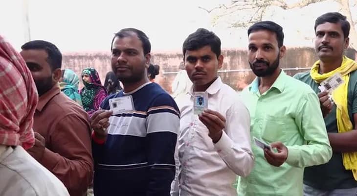 কড়া নিরাপত্তার ঘেরাটোপে আজ সকাল থেকে বিহারে শুরু হয়েছে দ্বিতীয় দফার ভোটগ্রহণ