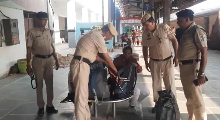 দিল্লিতে বিস্ফোরণের পরই হরিয়ানার রোহতক রেল স্টেশনে কড়া নিরাপত্তা, তল্লাশি চালাচ্ছেন আরপিএফ ও জিআরপি কর্মীরা