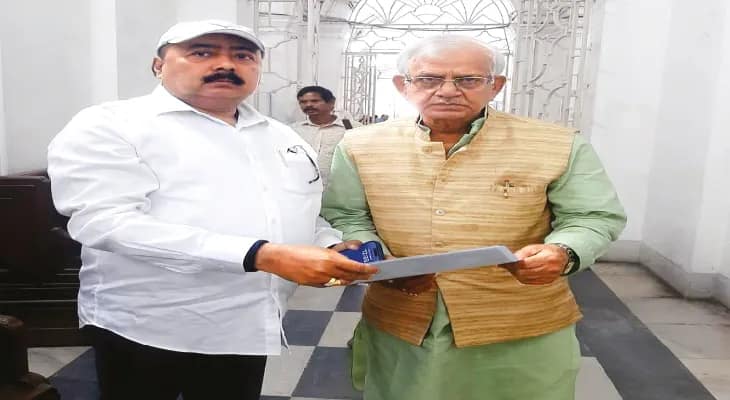 পোকার আক্রমণে ধানের ব্যাপক ক্ষতি, কৃষিমন্ত্রীর দ্বারস্থ লাভপুরের বিধায়ক
