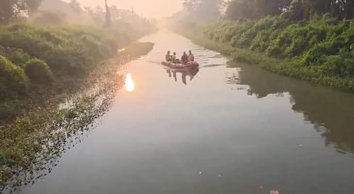 ওড়িশার জগৎসিংপুরের খালে ঝাঁপ ১৭ বছরের নাবালকের, আত্মহত্যার চেষ্টা বলে অনুমান পুলিশের, চলছে তল্লাশি অভিযান