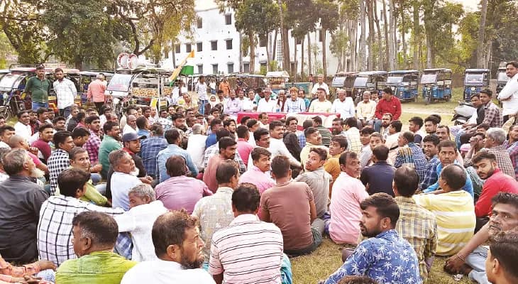 পাকা রসিদ নেই চালকদের, টোটো রেজিস্ট্রেশনে গুনতে হবে ১৭ হাজার