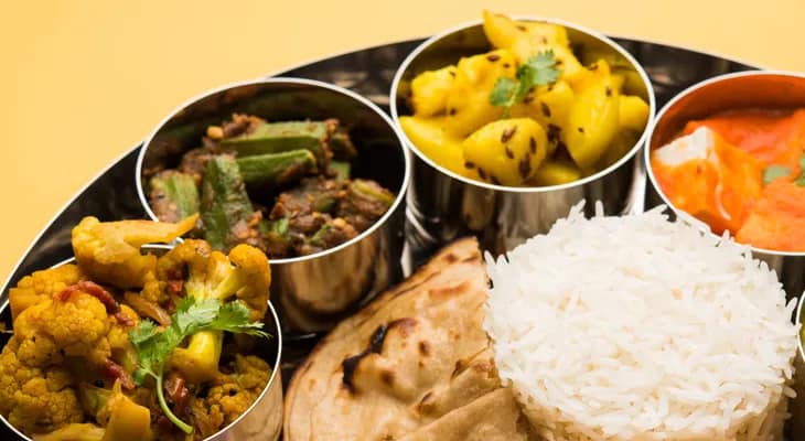 মুখ থুবড়ে পড়ল মালদহ কোর্ট স্টেশন চত্বরের রেস্তরাঁ, পাঁচ টাকায় খাবার দিতে ভাবনা পুরসভার