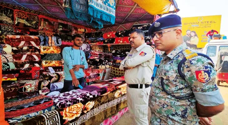 দিল্লি বিস্ফোরণে আরামবাগে বাড়তি সতর্কতা, শীতবস্ত্র বিক্রেতাদের নথি দিতে হবে থানায়