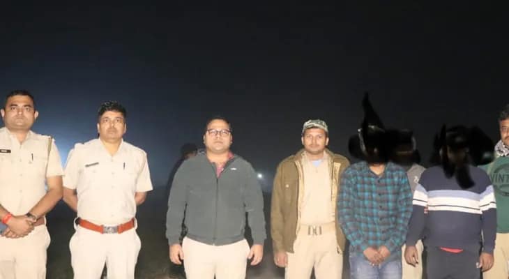 মুর্শিদাবাদের লালগোলায় মাদক সহ গ্রেফতার দুই