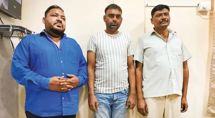 দেশজুড়ে চুরি-হাতসাফাই, সাঁতরাগাছিতে গ্রেফতার শান-সি-সুলতানপুরী চক্রের ৩, সোনার গয়না, মোবাইল ফোন