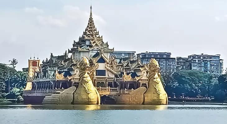 ইয়াঙ্গুন নদীর রাত