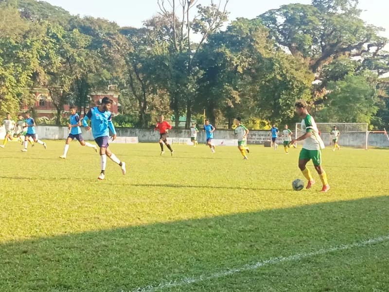 উত্তরবঙ্গ গোল্ড কাপের ফাইনাল ম্যাচে মুখোমুখি দার্জিলিংয়ের কাঞ্চনজঙ্ঘা ফুটবল ক্লাব ও জলপাইগুড়ি নেতাজি মর্ডান