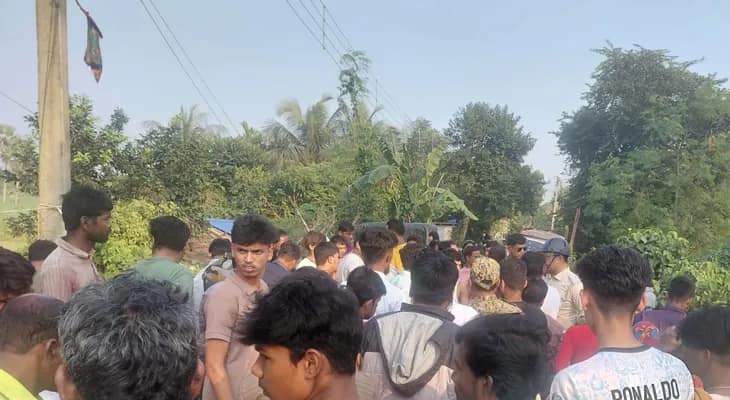 বাগনানের খাদিনান ব্রিজের বাঁধের রাস্তায় ম্যাটাডোরের ধাক্কায় শিশুর মৃত্যু, এলাকায় উত্তেজনা