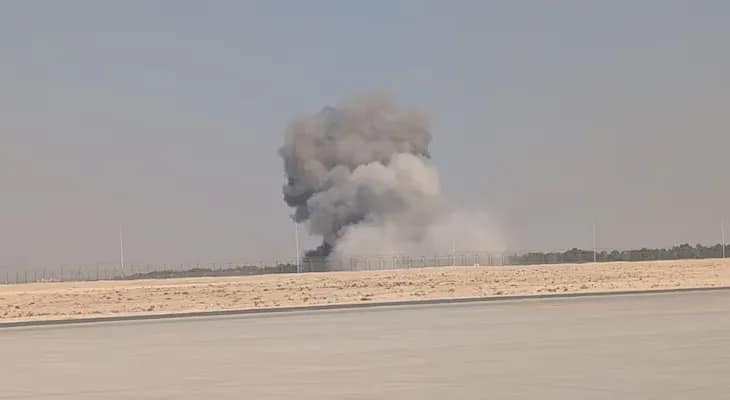 এয়ার শো চলাকালীন দুবাইয়ে ভেঙে পড়ল ভারতীয় যুদ্ধবিমান তেজস