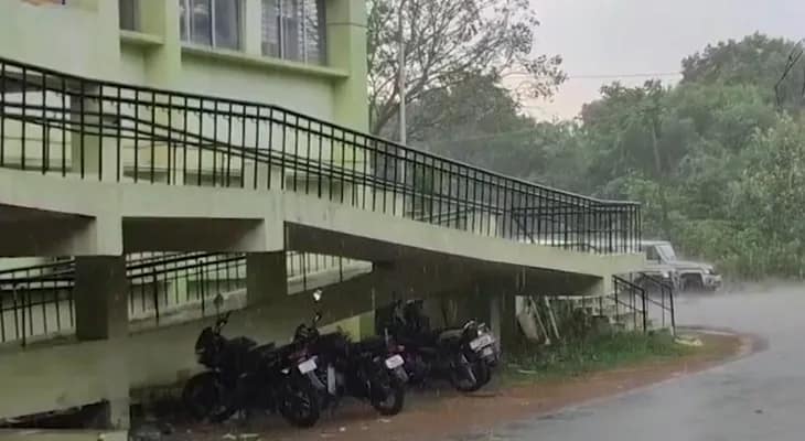 তামিলনাড়ুর ভিল্লুপুরমে ভারী বৃষ্টি