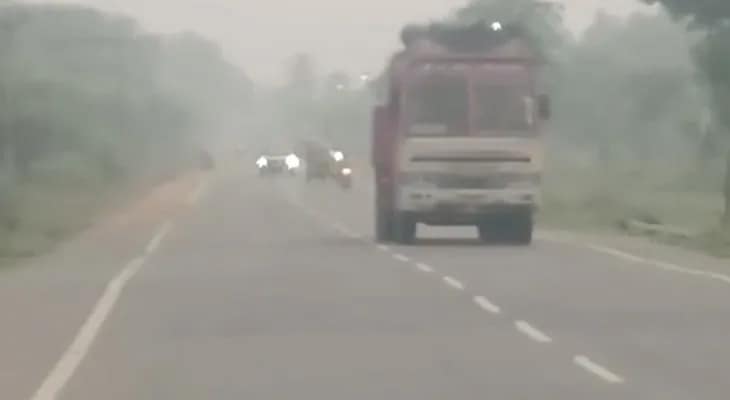 তামিলনাড়ুর চেঙ্গালপাট্টুতে নামল তাপমাত্রা, ঢাকল কুয়াশার চাদরে