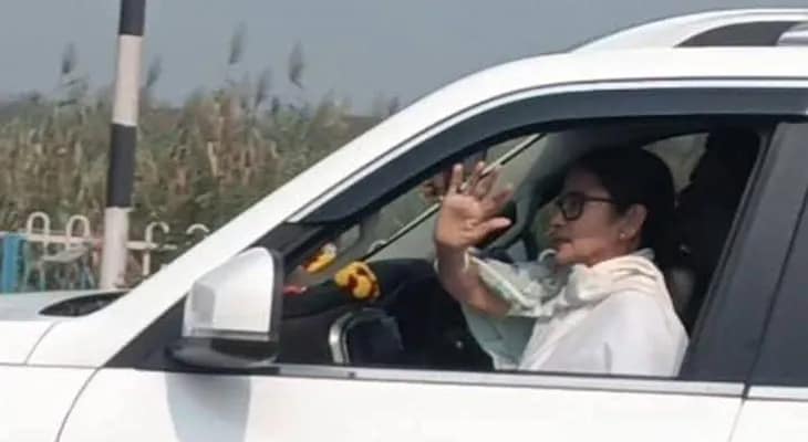 বনগাঁয় এলেন মুখ্যমন্ত্রী মমতা বন্দ্যোপাধ্যায়