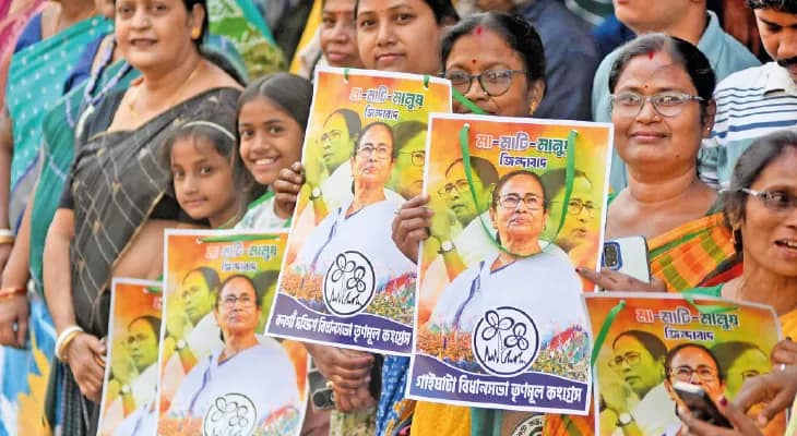 বনগাঁয় মমতার এসআইআর বিরোধী মিছিলে মহিলাদের উপচে পড়া ভিড়