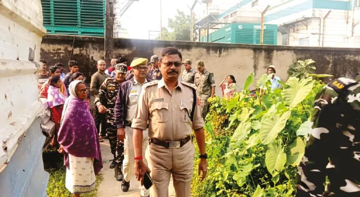 আড়াই মাসের নাতিকে পুকুরে ছুড়ে ফেলে খুন, ডোমজুড়ে আটক ঠাকুরমা
