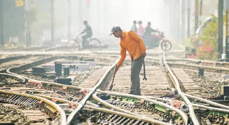 আদ্রা ডিভিশনে সপ্তাহব্যাপী রোলিং ব্লক, সঙ্কটে পর্যটন