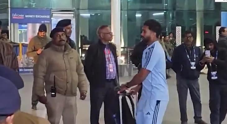 রাঁচি বিমানবন্দরে পৌঁছল ভারতীয় ক্রিকেট দল