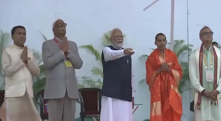 গোয়াতে ৭৭ ফুটের ব্রোঞ্জের রামমূর্তির উদ্বোধন করলেন প্রধানমন্ত্রী নরেন্দ্র মোদি