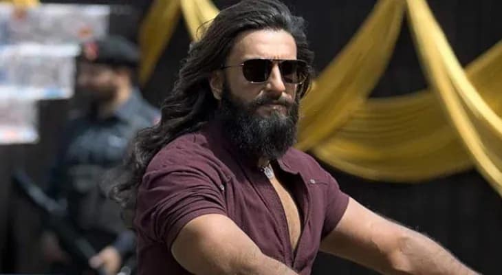 রণবীর সিংয়ের ‘ধুরন্ধর’ সিনেমার মুক্তি স্থগিতের দাবি জানিয়ে দিল্লি হাইকোর্টের দ্বারস্থ শহিদ মেজর মোহিত শর্মার পরিবার