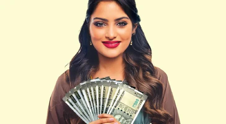 উপার্জনই মেয়েদের প্রতিবাদী  করে তুলেছে