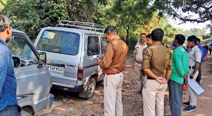 সাতজনের সিটে পুলকারে ২৬ জন পড়ুয়া, দুবরাজপুরে অভিযানে নেমে চক্ষু চড়কগাছ পুলিশের