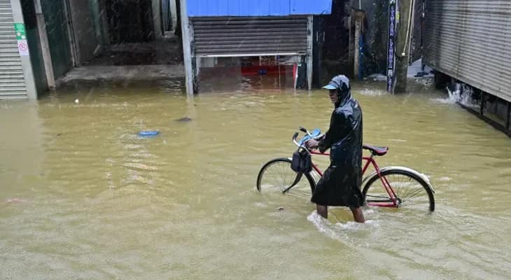 শ্রীলঙ্কায় বন্যা ও ভূমিধসে মৃতের সংখ্যা বেড়ে ১২৩