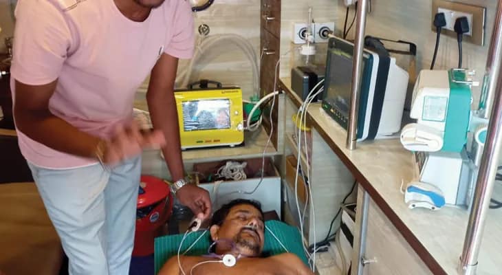 এবার এসআইআরের কাজের চাপে অসুস্থ হয়ে পড়লেন এইআরও