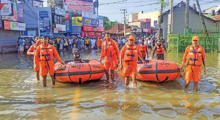 শ্রীলঙ্কায় মৃত বেড়ে ১৯৫, তামিলনাড়ুতে ঢোকার আগেই ক্রমে দুর্বল হচ্ছে ঘূর্ণিঝড়