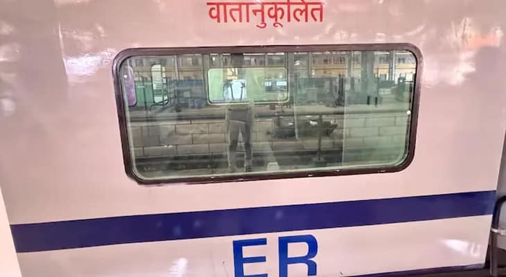৪ ডিসেম্বর থেকে শিয়ালদহ-কল্যাণী রুটে চালু হতে চলেছে নয়া এসি লোকাল ট্রেন