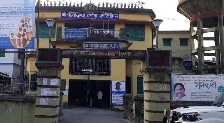 বাঁশবেড়িয়া পুরসভার নতুন চেয়ারম্যান তাপস মুখোপাধ্যায়