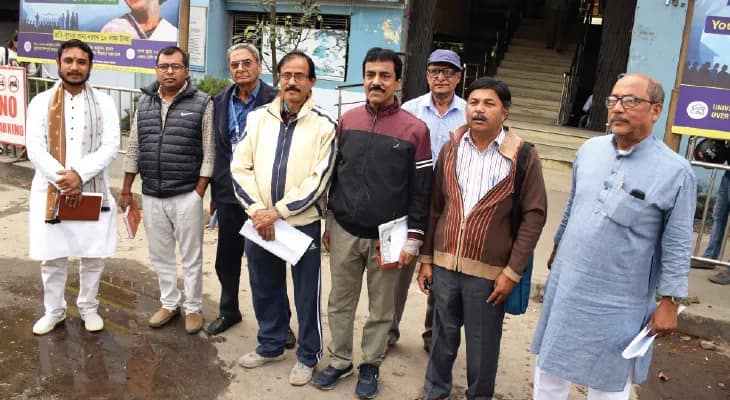দার্জিলিং জেলায় লক্ষাধিক ভোটারের নাম বাদ যাওয়ার সম্ভাবনা, তৃণমূল-বিজেপির বাগযুদ্ধ