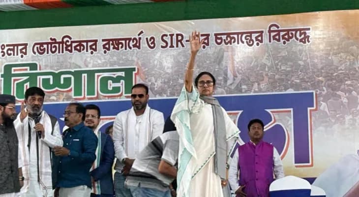 সাগরদিঘিতে আরও ২৬ হাজার মানুষের কর্মসংস্থান হবে, ঘোষণা মমতার