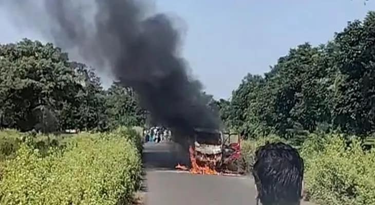 আলিপুরদুয়ারে চলন্ত পুলকারে আগুন