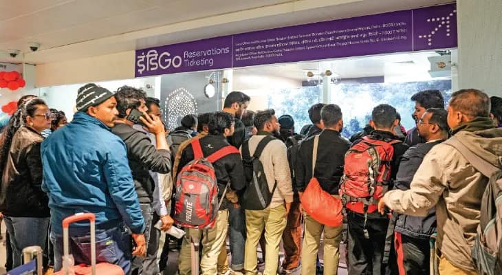 ইন্ডিগো সংকট: আটকে পড়া বিমানের যাত্রীদের জন্য বিকল্প ব্যবস্থা করতে হবে: মমতা