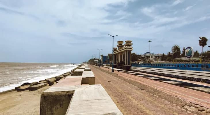 বর্ষবরণে সমুদ্রে আতশবাজির রোশনাই সান্তাবুড়োর উপহারে দীঘা হবে ‘পার্কস্ট্রিট’