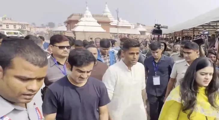 দক্ষিণ আফ্রিকার বিরুদ্ধে টি-২০ ম্যাচের আগে পুরীতে জগন্নাথ মন্দিরে গেলেন ভারতীয় ক্রিকেটার সূর্যকুমার যাদব, কোচ গৌতম গম্ভীর